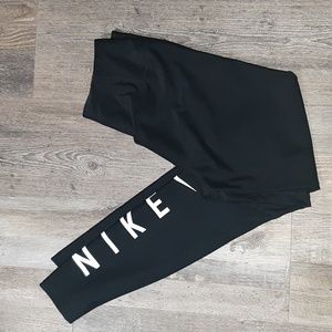 Nike dri fit athletic leggings